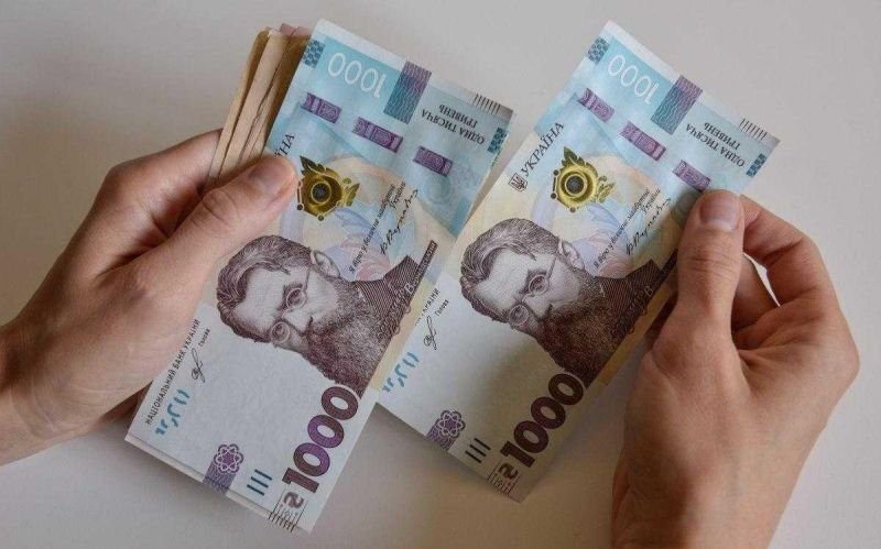 Кому, скільки і за що платило управління ЖКГ Золотоноші минулого тижня